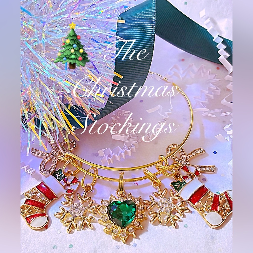 Gold Christmas Charm Bracelet/gifts/holiday season/Christmas time/red stockings